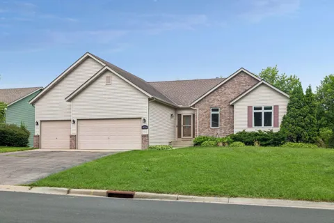 14314 Robin Road NE