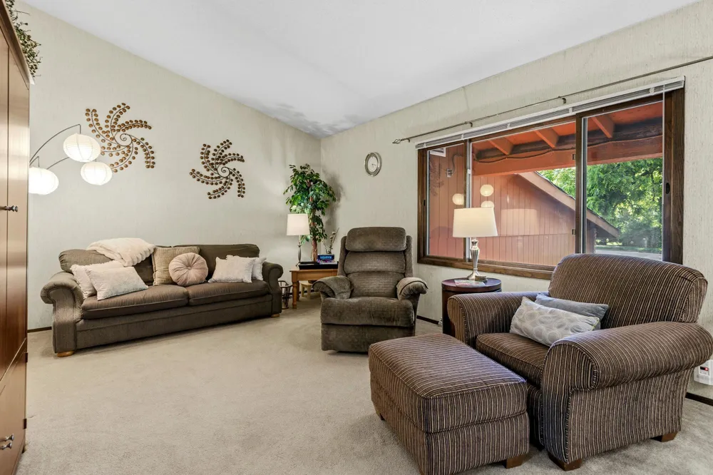 8135 Long Lake Road Mounds View, MN 55112
