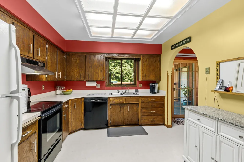 8135 Long Lake Road Mounds View, MN 55112