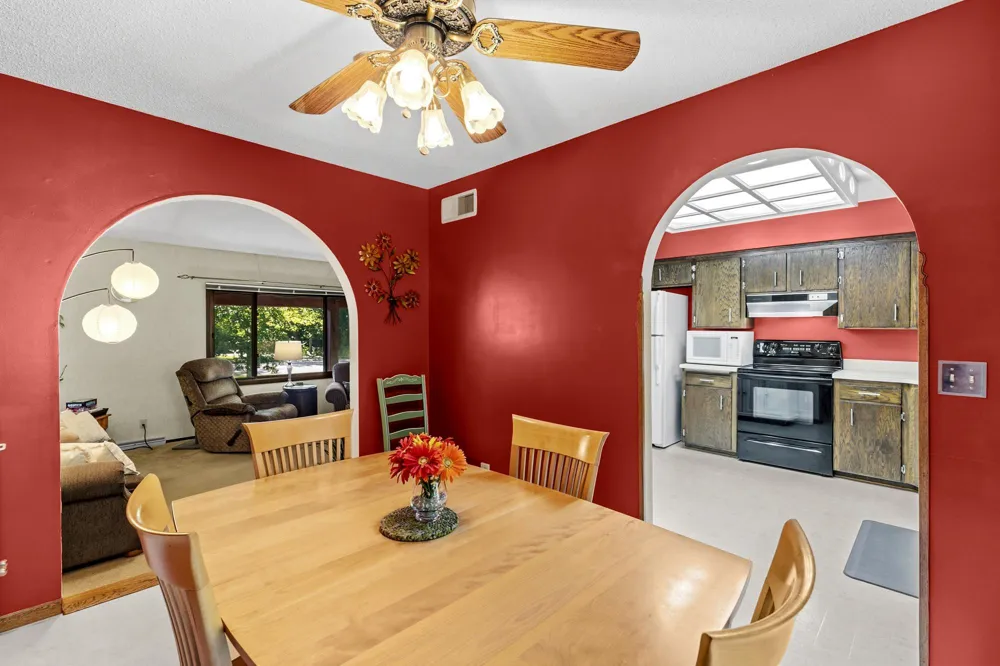 8135 Long Lake Road Mounds View, MN 55112