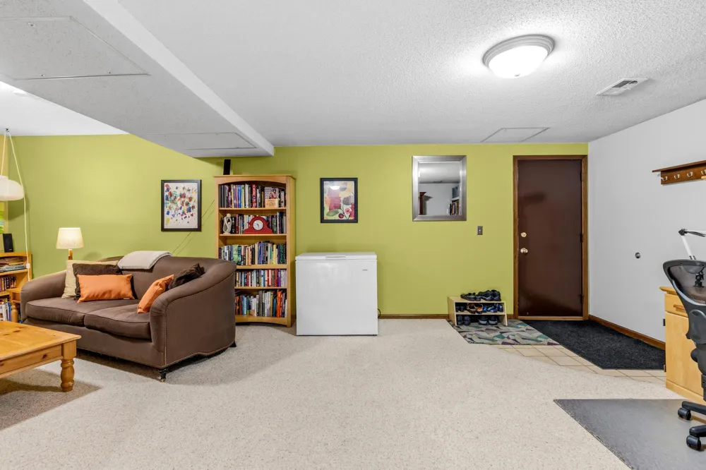 8135 Long Lake Road Mounds View, MN 55112