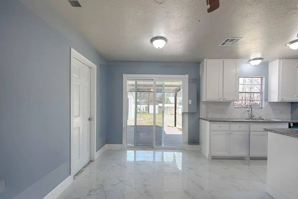 303 Spring Stream Bend Montgomery, TX 77316