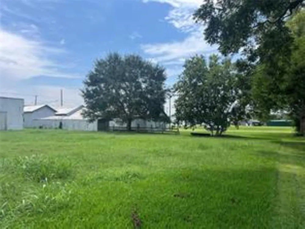 109 W Main Street Eagle Lake, TX 77434