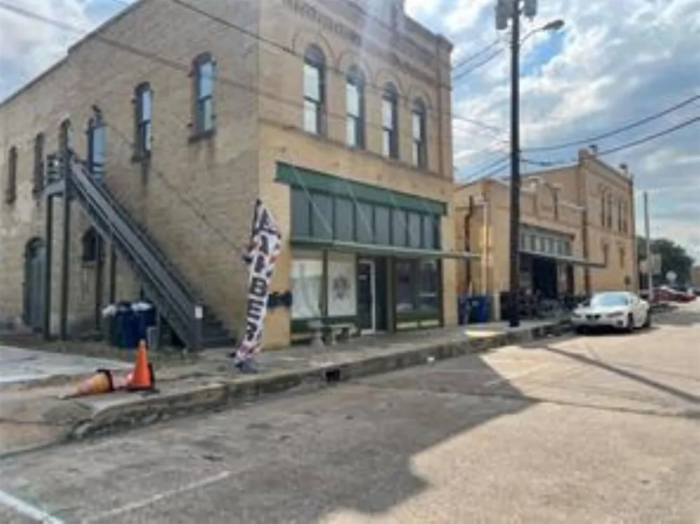109 W Main Street Eagle Lake, TX 77434