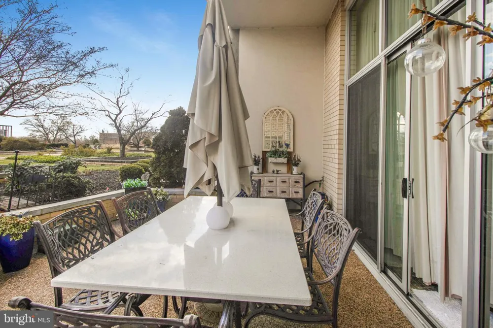 1200 NASH STREET #211 Arlington, VA 22209