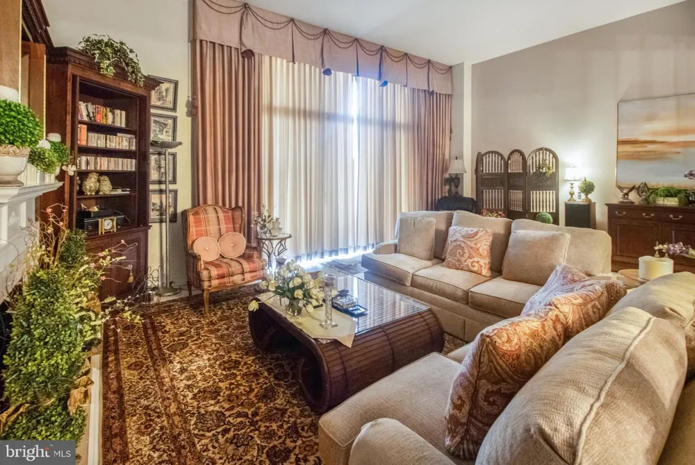 1200 NASH STREET #211 Arlington, VA 22209