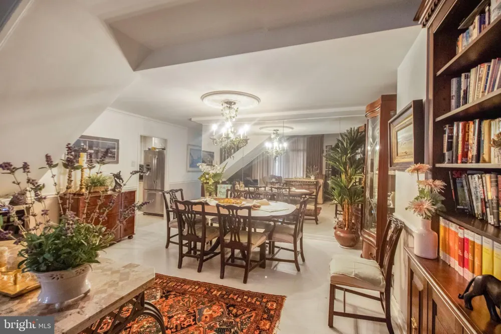 1200 NASH STREET #211 Arlington, VA 22209