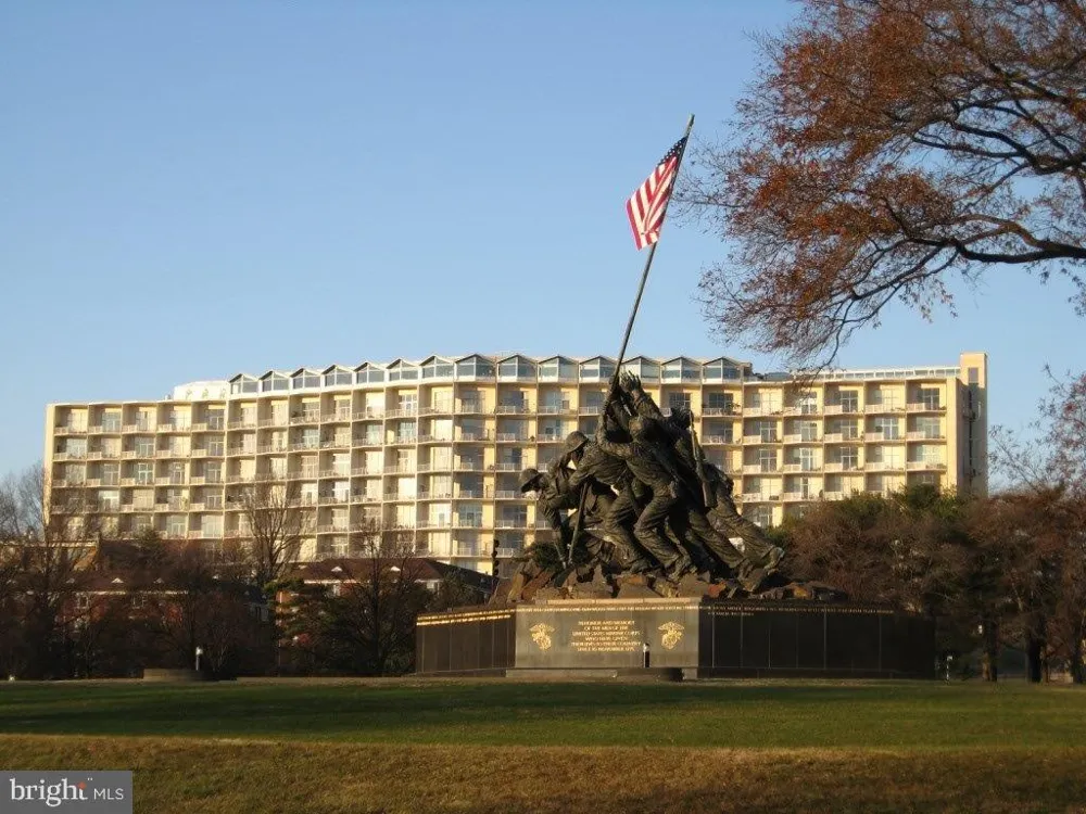 1200 NASH STREET #211 Arlington, VA 22209