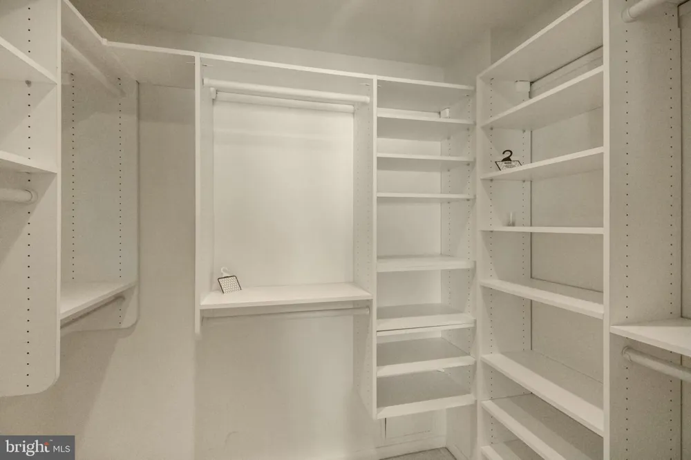 1200 NASH STREET #211 Arlington, VA 22209