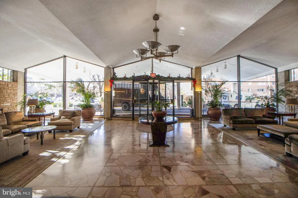 1200 NASH STREET #211 Arlington, VA 22209