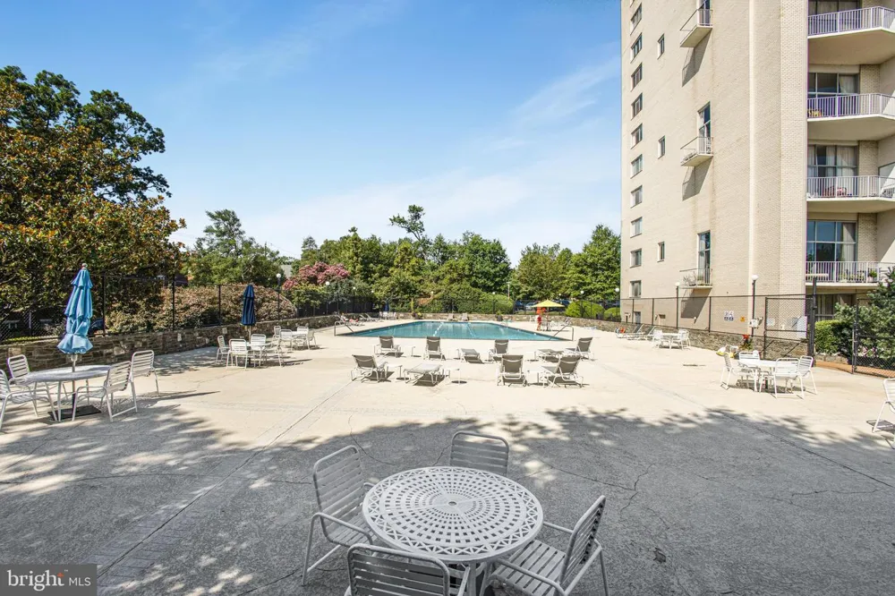 1200 NASH STREET #211 Arlington, VA 22209