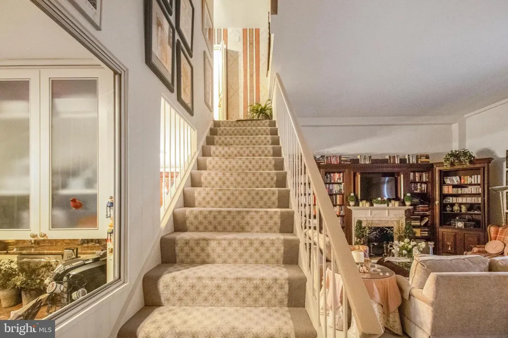 1200 NASH STREET #211 Arlington, VA 22209