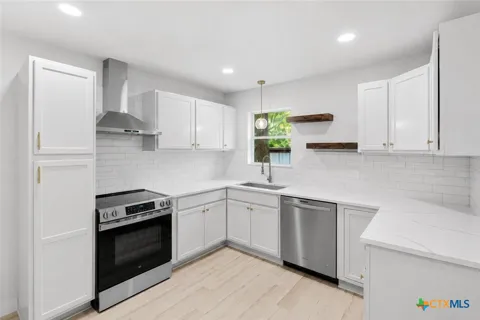 1310 Metropolitan Drive