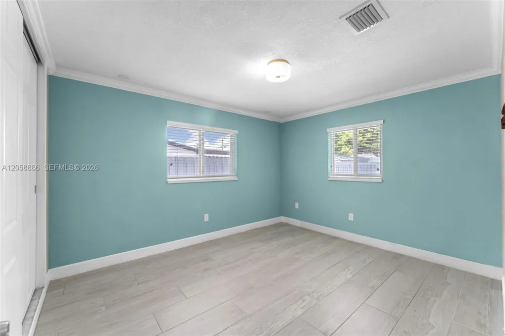 1310 SW 92nd Ave Miami, FL 33174