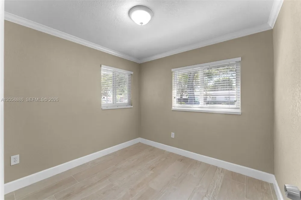 1310 SW 92nd Ave Miami, FL 33174