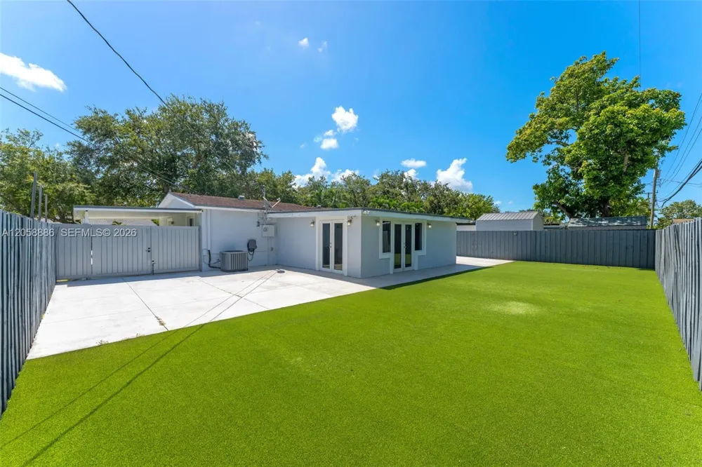 1310 SW 92nd Ave Miami, FL 33174