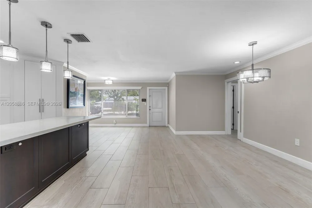 1310 SW 92nd Ave Miami, FL 33174