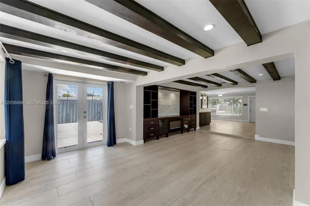 1310 SW 92nd Ave Miami, FL 33174