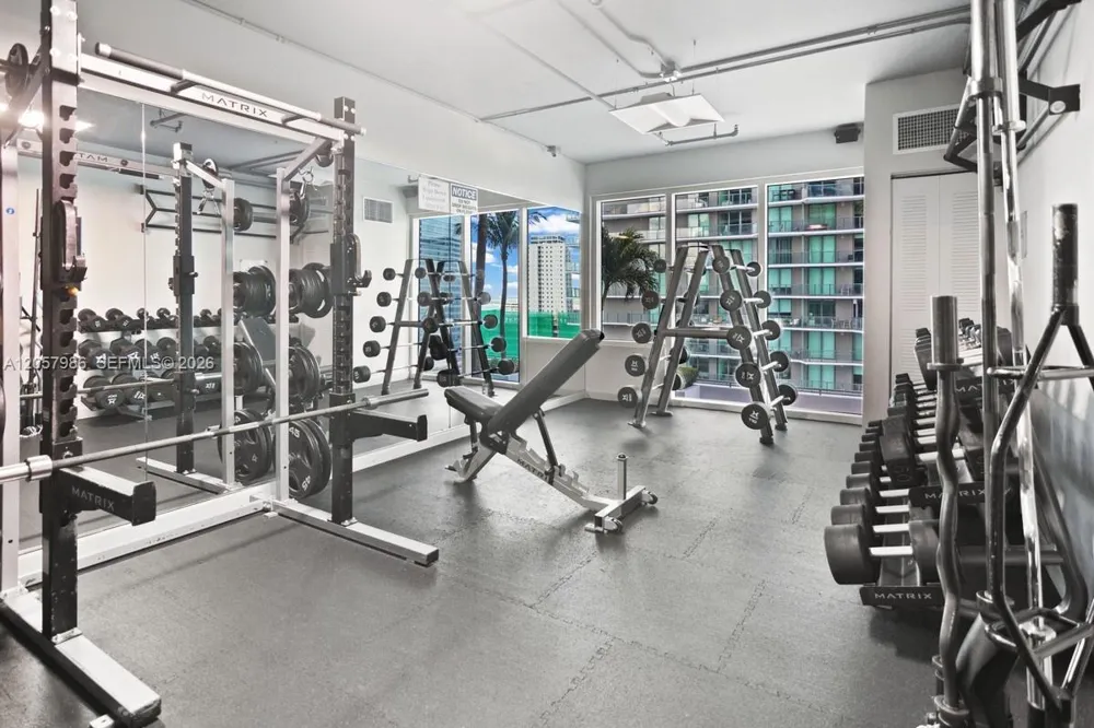 60 SW 13th St #3022 Miami, FL 33130