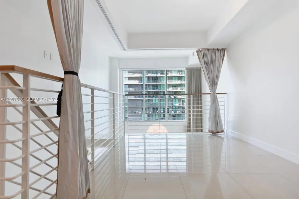 60 SW 13th St #3022 Miami, FL 33130