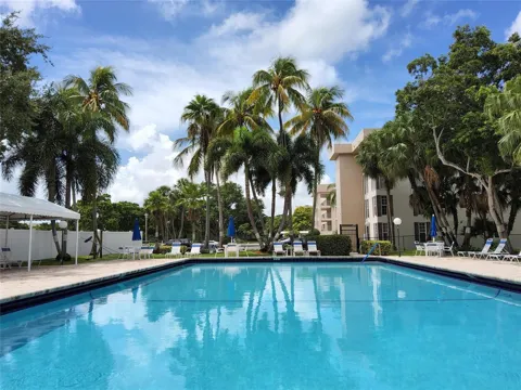 3151 S PALM AIRE DRIVE #301