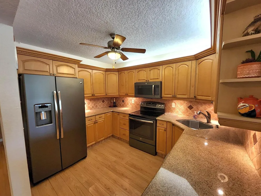 3151 S PALM AIRE DRIVE #301 Pompano Beach, FL 33069