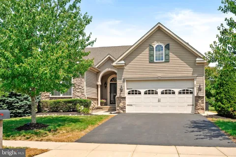 27 APPLEGATE DRIVE