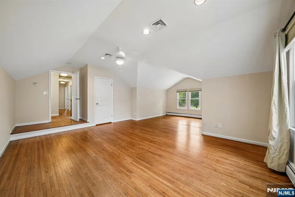 5 Fairfield Court Demarest, NJ 07627