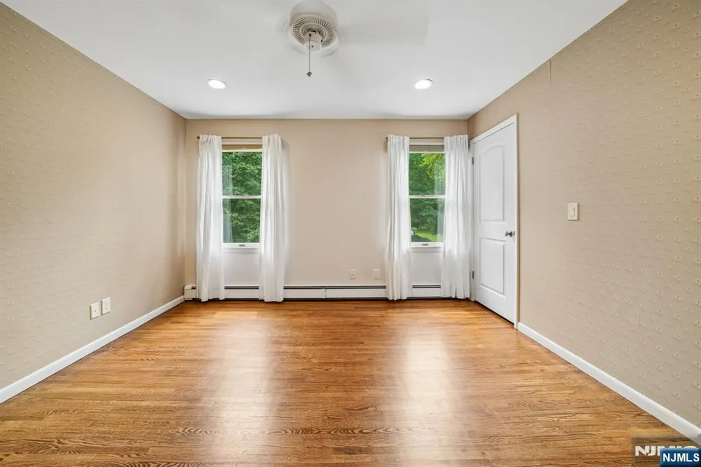 5 Fairfield Court Demarest, NJ 07627