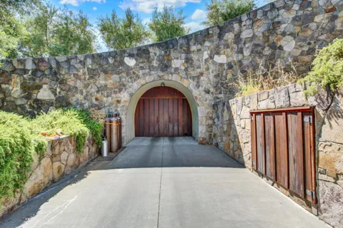 3528 Silverado Trail
