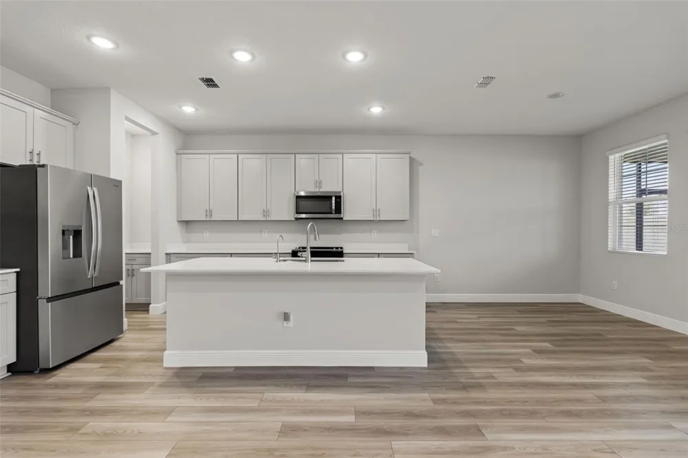 10412 FIELDSTONE MYRTLE WAY San Antonio, FL 33576