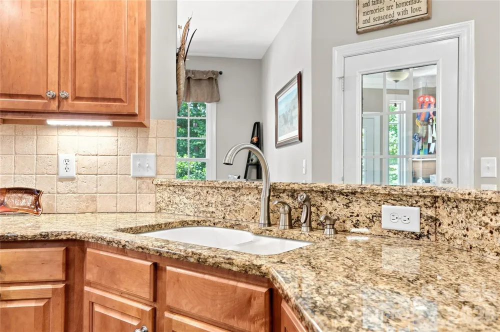 4029 Foxes Trail Cramerton, NC 28032