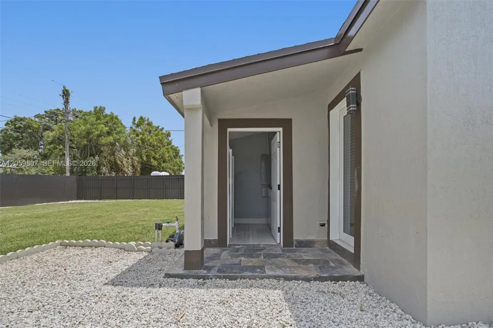 16031 NW 18th Ave Miami Gardens, FL 33054