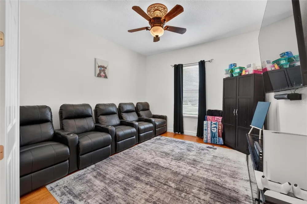 5207 LAKE VENICE DRIVE Wimauma, FL 33598