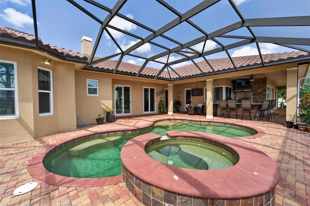 5207 LAKE VENICE DRIVE Wimauma, FL 33598