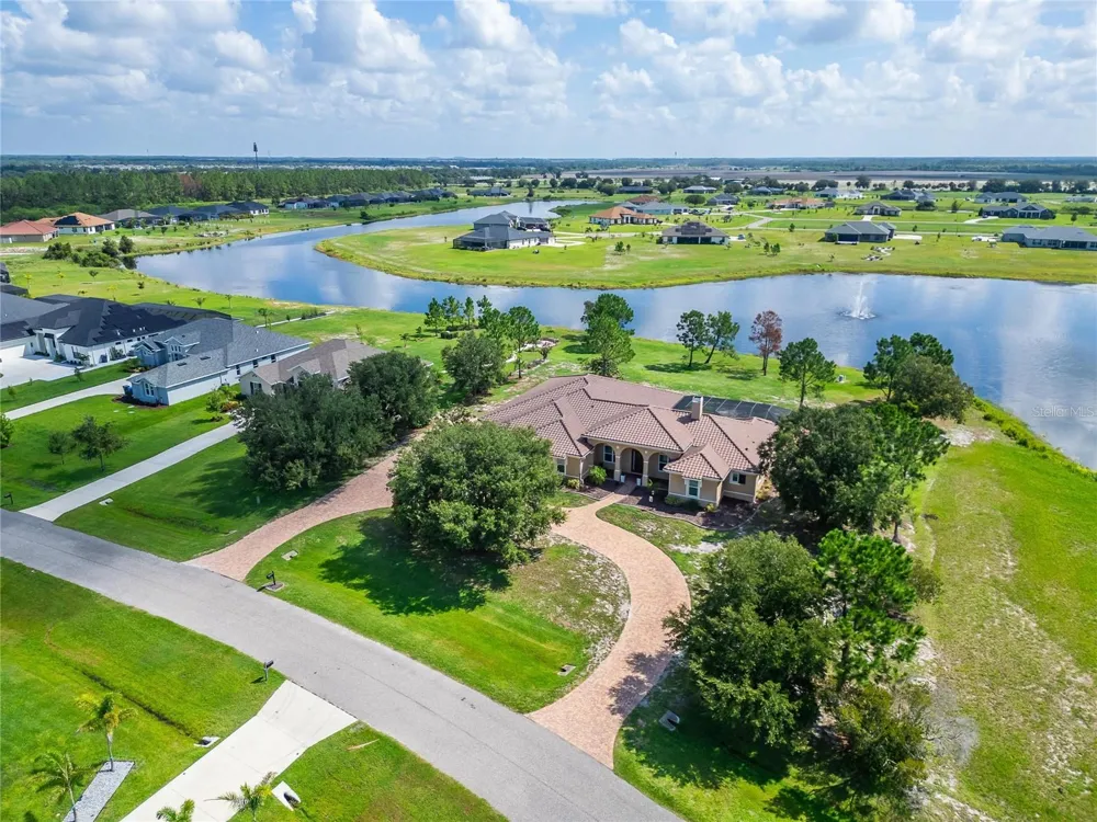 5207 LAKE VENICE DRIVE Wimauma, FL 33598