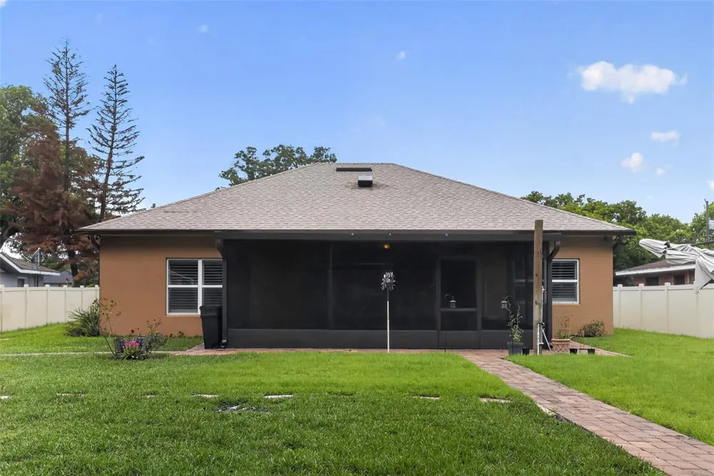 27728 LISA DRIVE Tavares, FL 32778