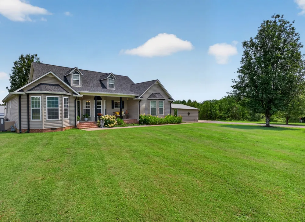 2429 Bright Hill Rd Smithville, TN 37166