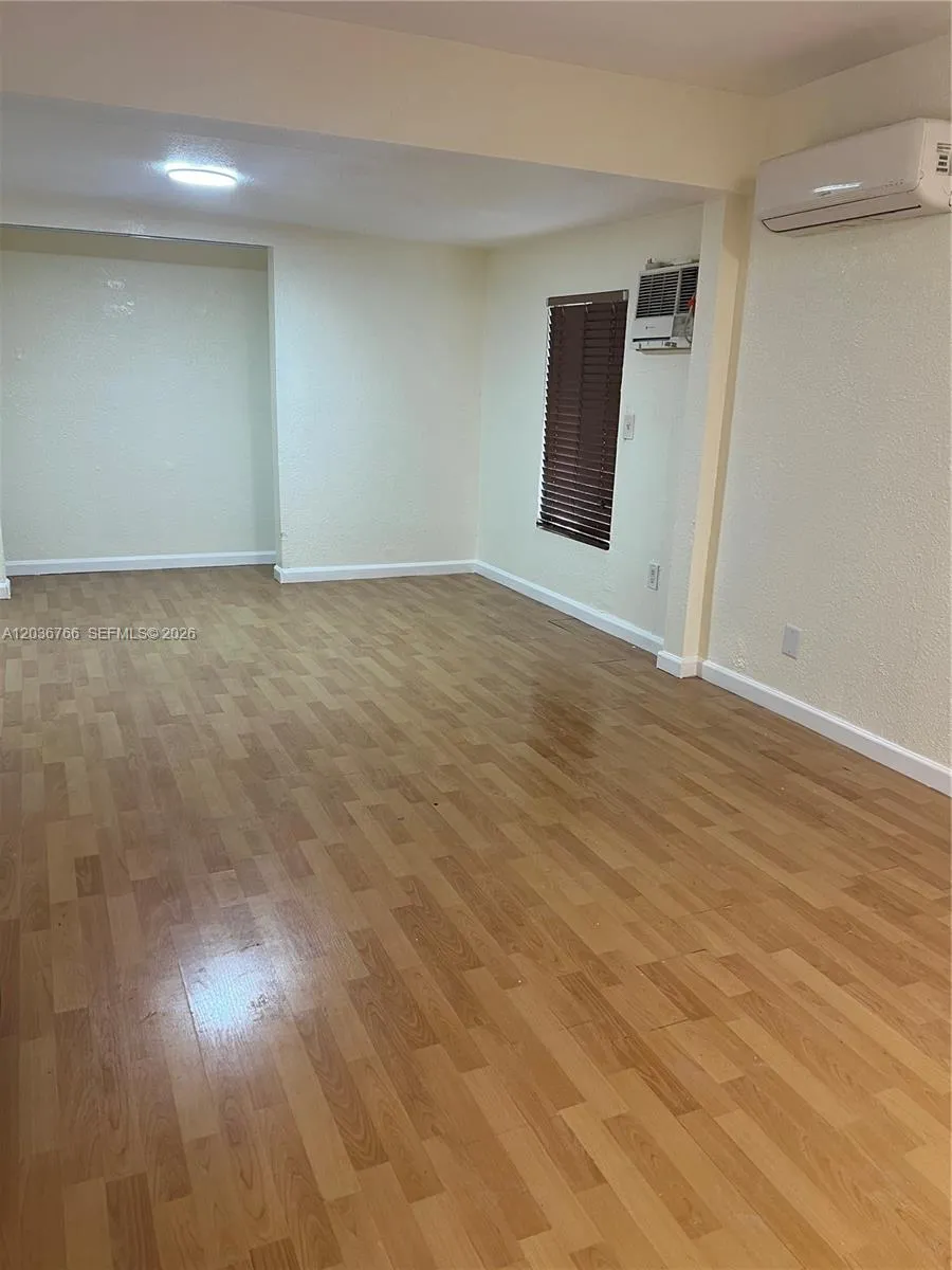 241 SW 3rd Ter #0 Dania Beach, FL 33004