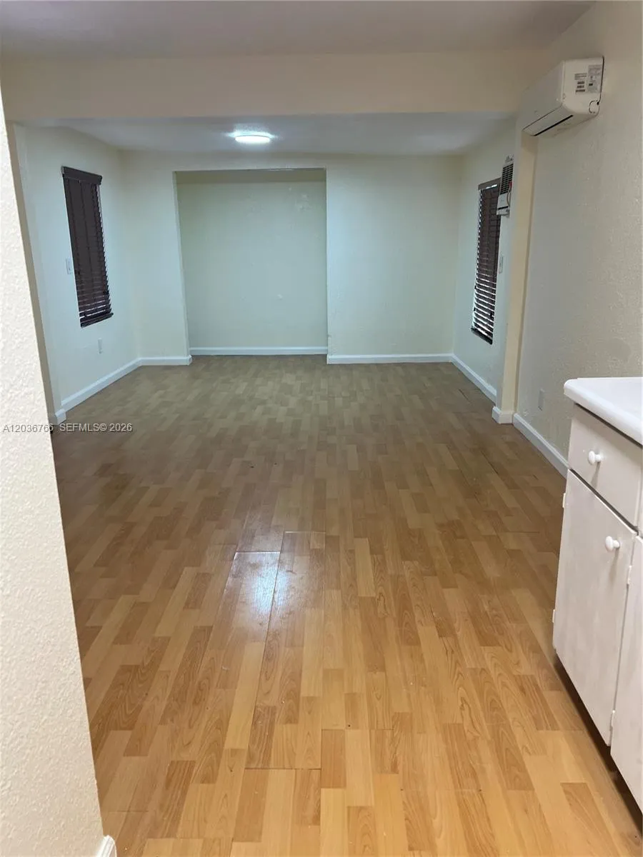 241 SW 3rd Ter #0 Dania Beach, FL 33004