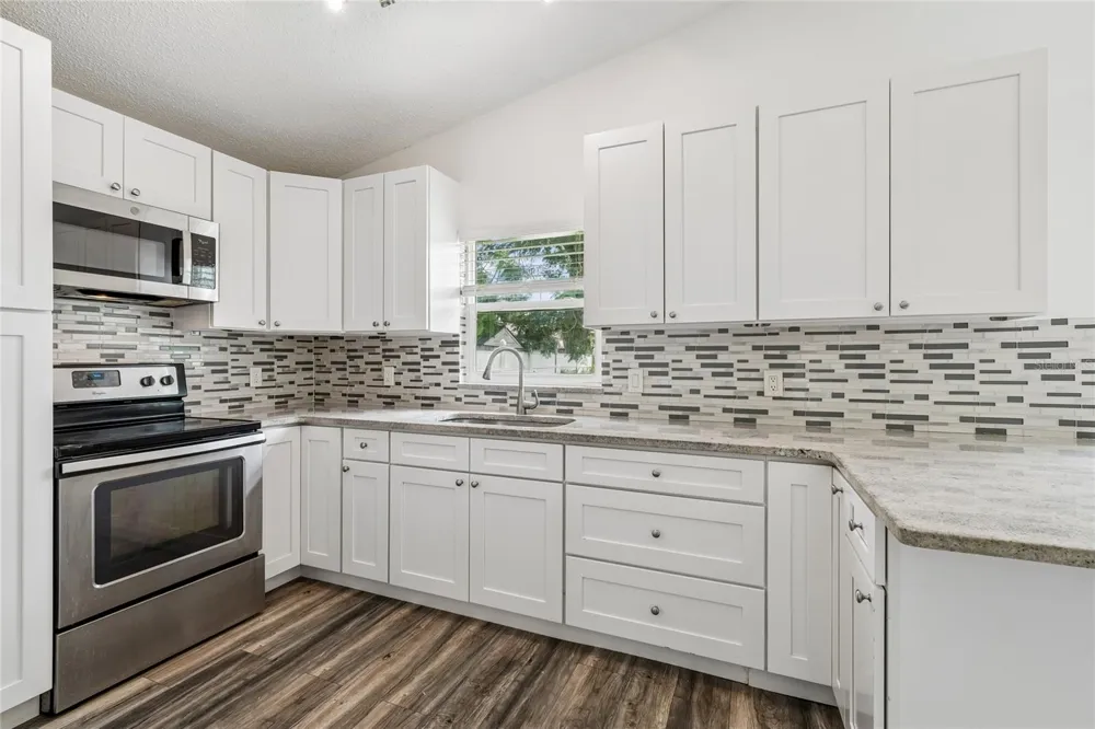 2604 W KIRBY STREET Tampa, FL 33614