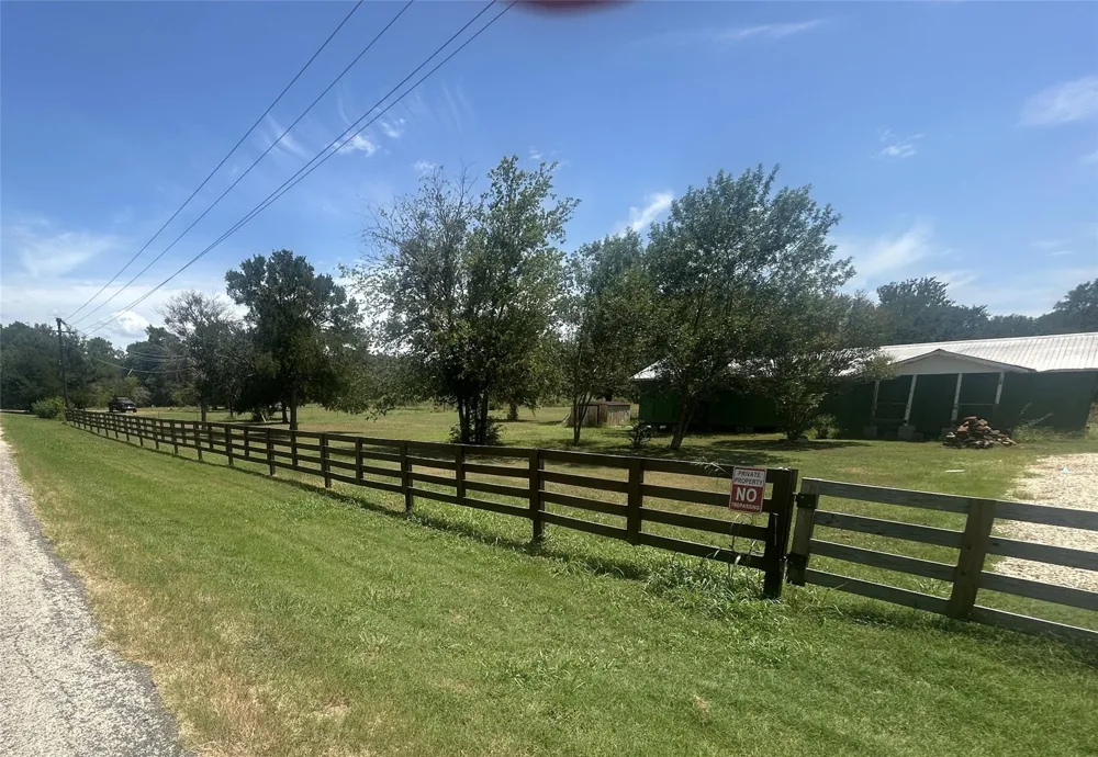 2175 Old Highway 20 McDade, TX 78650