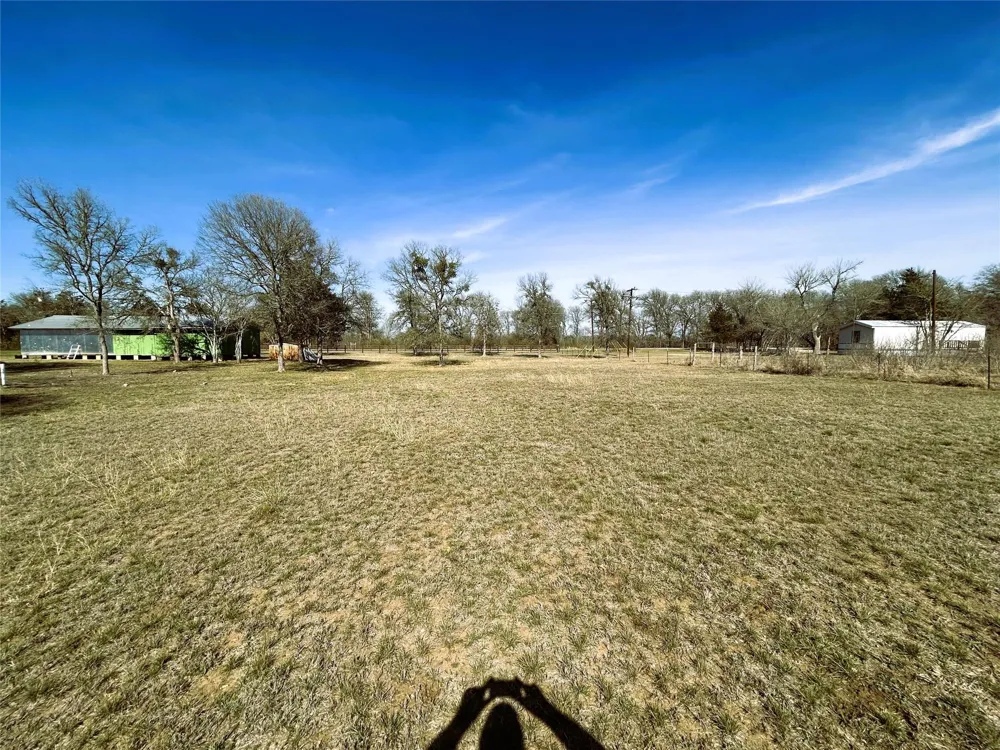 2175 Old Highway 20 McDade, TX 78650