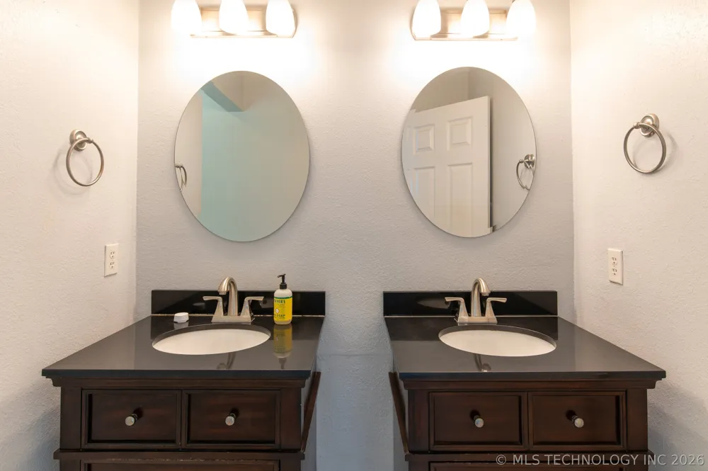 2517 W Kingsport Street Broken Arrow, OK 74011