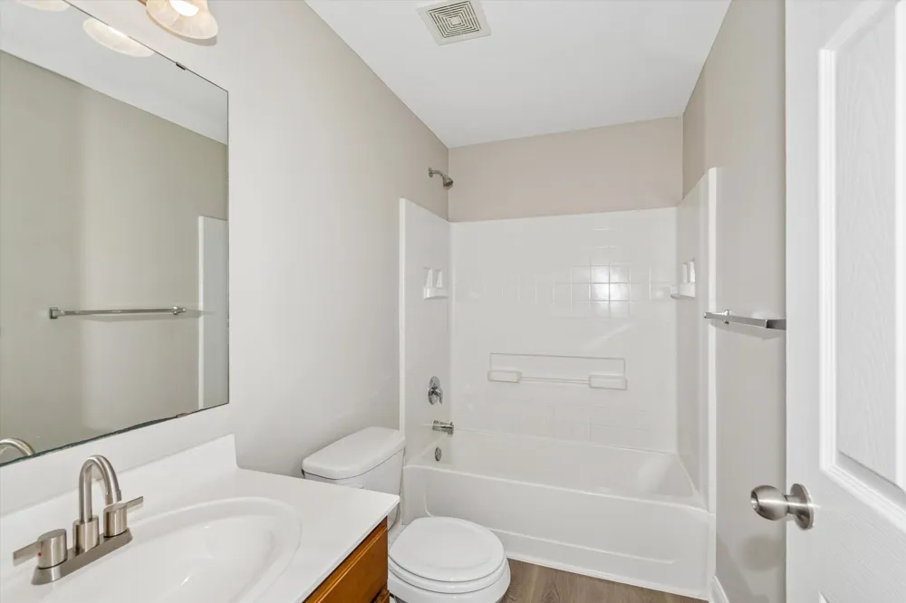 3947 Valencia Lane Chaska, MN 55318