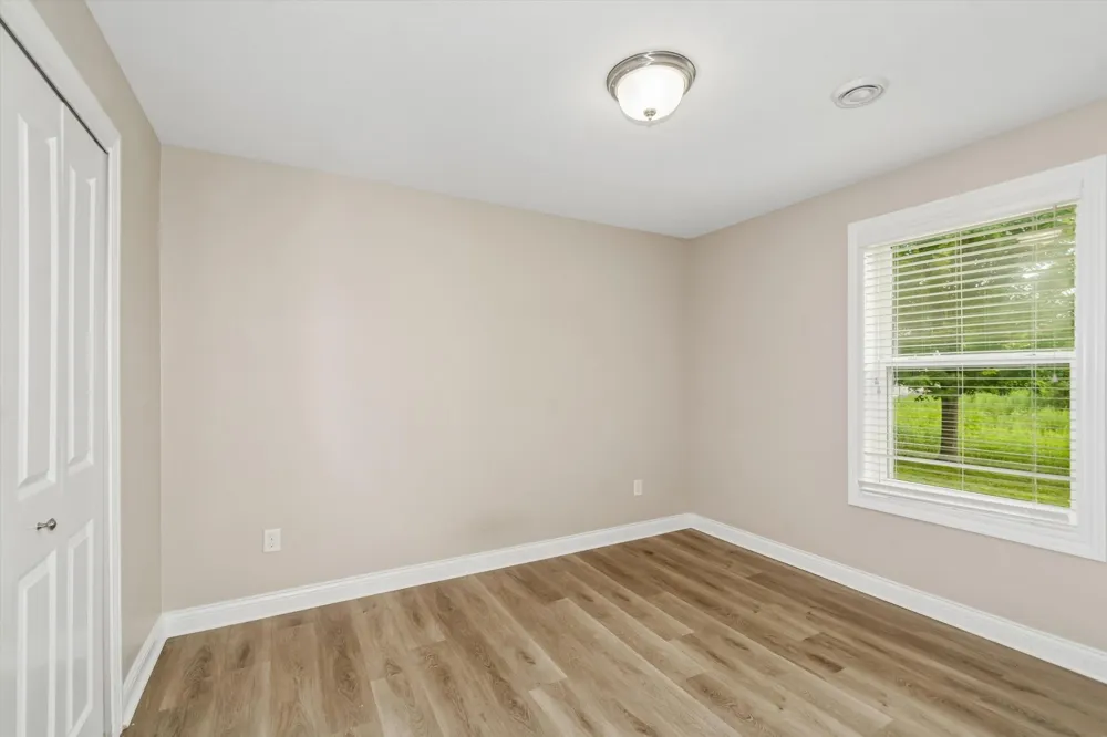 3947 Valencia Lane Chaska, MN 55318