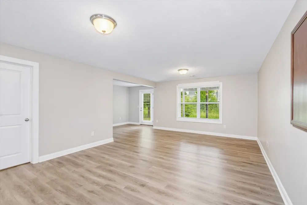 3947 Valencia Lane Chaska, MN 55318
