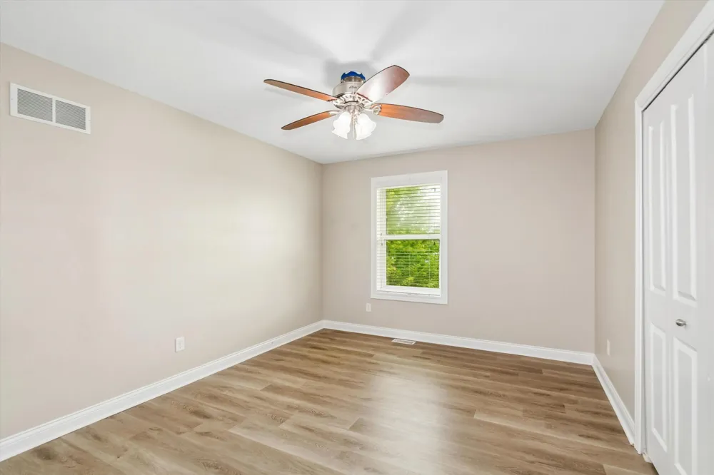 3947 Valencia Lane Chaska, MN 55318