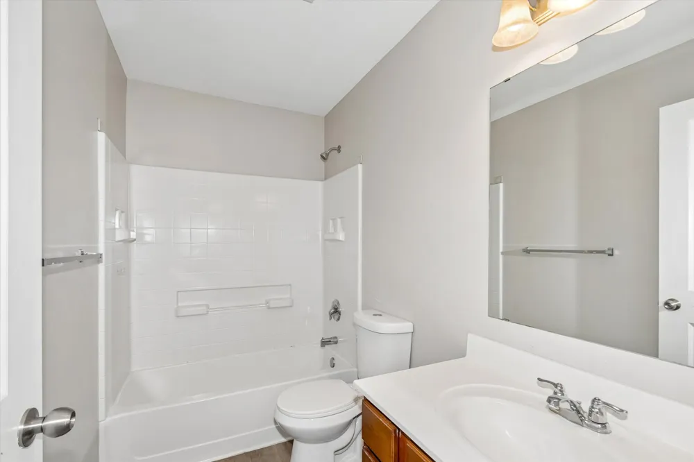 3947 Valencia Lane Chaska, MN 55318