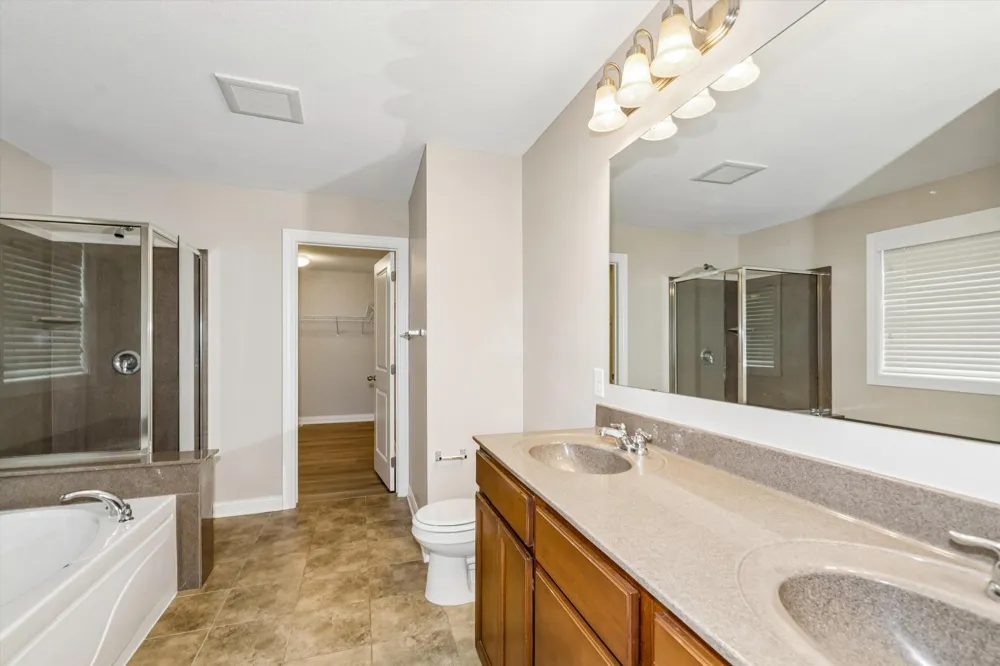 3947 Valencia Lane Chaska, MN 55318